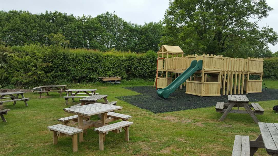 33500802_10213550368691152_7710898582013870080_n